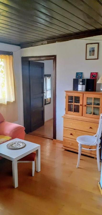 Guesthouse Nina SJJ Eksteriør billede